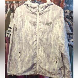 🏃‍♀️ New Balance Hooded Windbreaker Zip Jacket Oversized Fit | L 🏃‍♀️